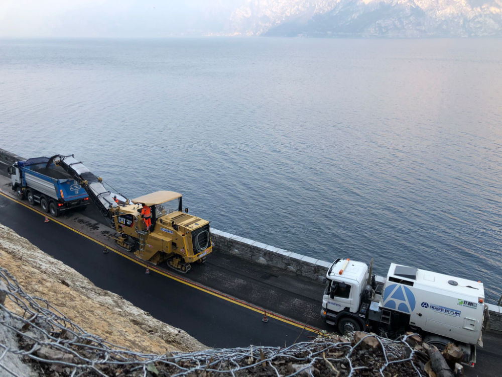 Gruppo Adige Bitumi asfalto Lago di Garda.