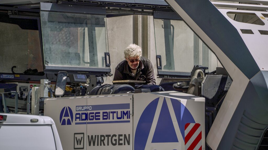 Gruppo Adige Bitumi manutenzione mezzi stradali.