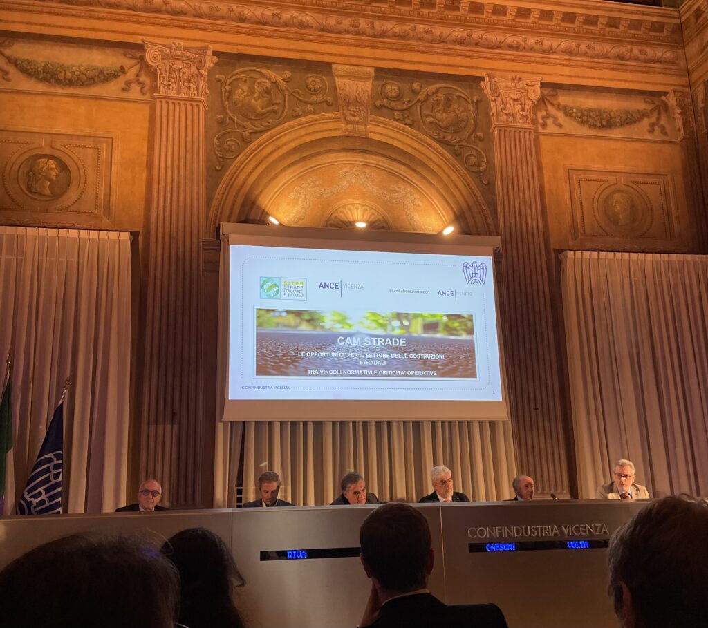 CAM Strade, formazione presso convegno SITEB.