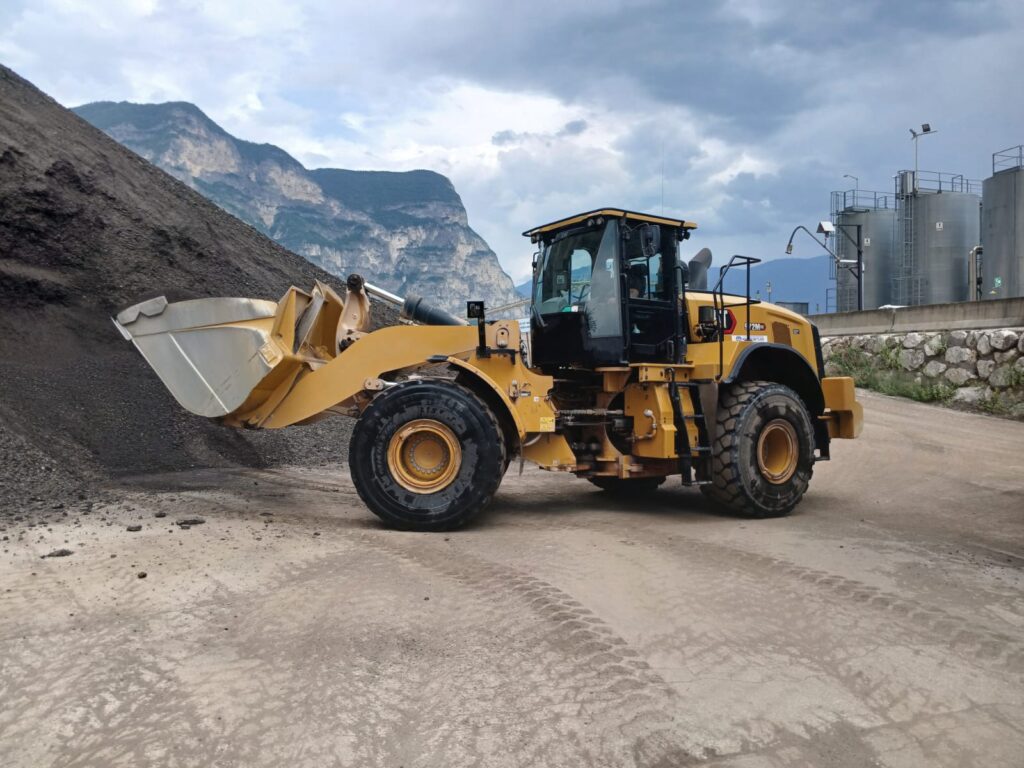 Pala gommataCAT972XE